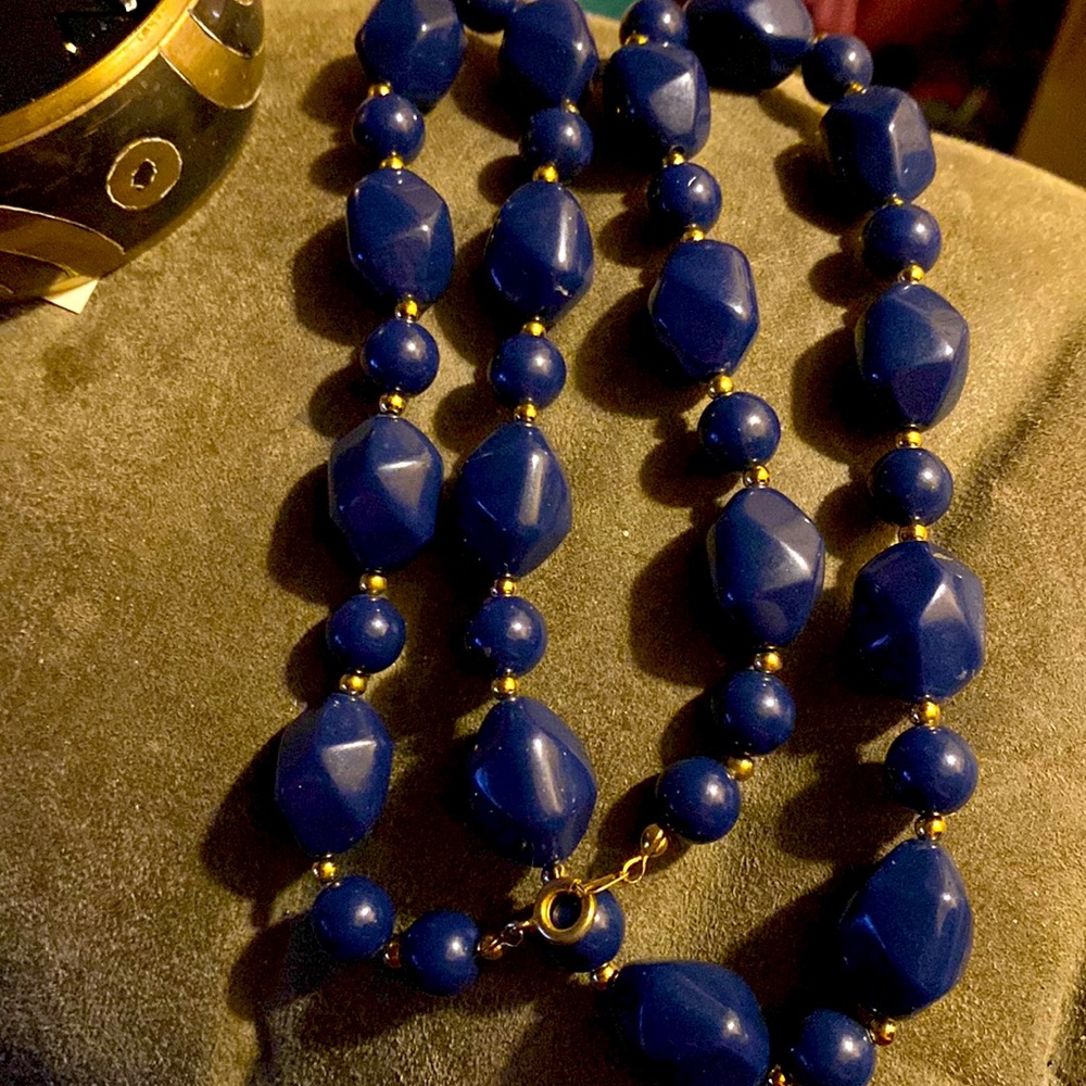 NECKLACE vintage 70’s, 80’s large chunky dark blue unusual shape plastic beads